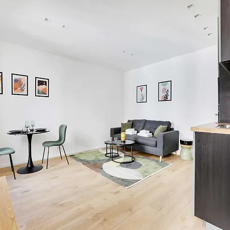 Charming For 2p - Parc Monceau Apartamento París