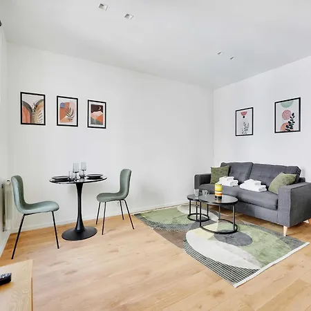 Charming For 2p - Parc Monceau パリ