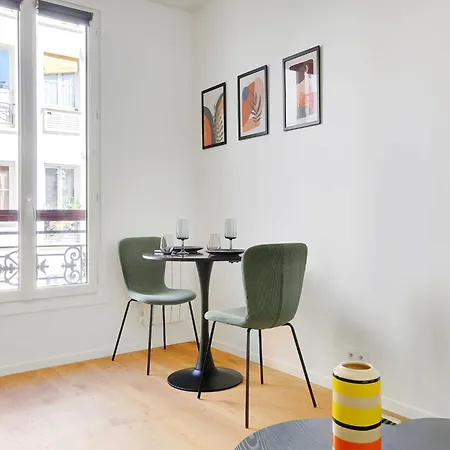Charming For 2p - Parc Monceau Lejlighed *